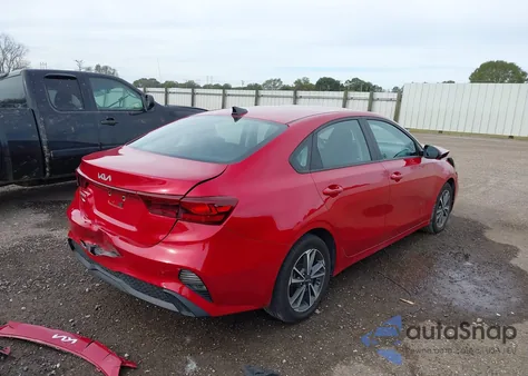 2023 Kia Forte Lxs z USA, uszkodzony, nr VIN 3KPF24AD2PE691966